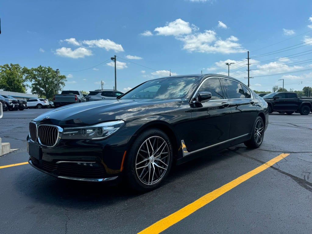 bmw 7 series 2018 WBA7E4C55JGV28105 image bmw 7 series 2018 WBA7E4C55JGV28105 image